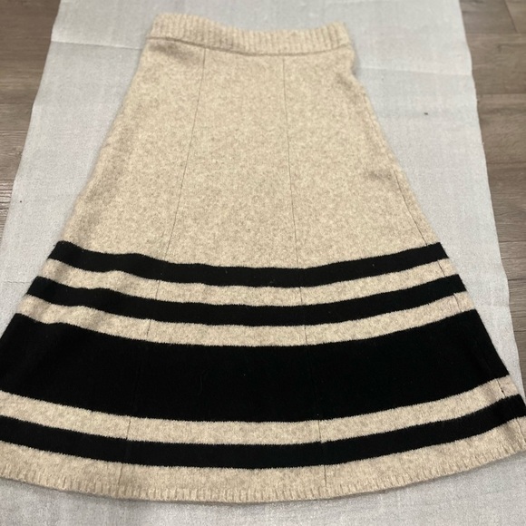 [M]Banana Republic Tulsi Sweater Skirt Everest Oatmeal Black Stripe A-Line - Picture 5 of 12